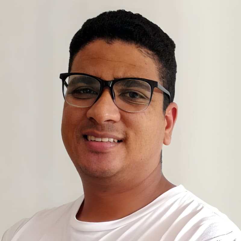 Jesus-Medina-Partner-In-Publishing