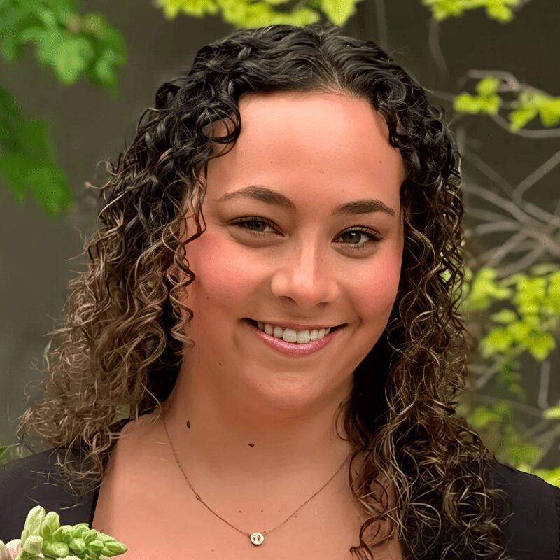 Olivia-Knickerbocker-Partner-In-Publishing